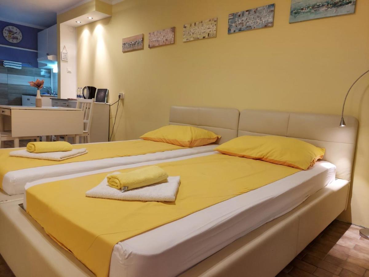 Terra Apartments Пиран Екстериор снимка