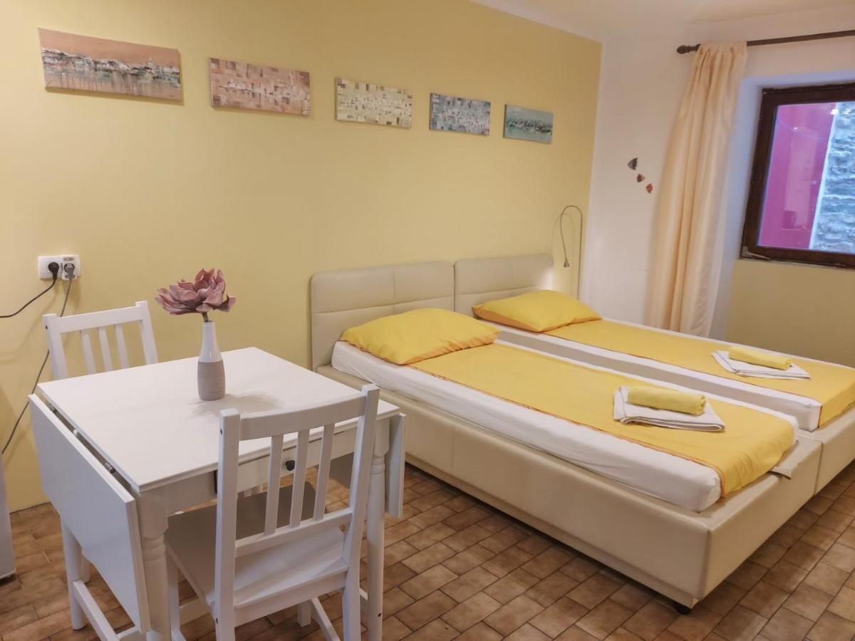 Terra Apartments Пиран Екстериор снимка