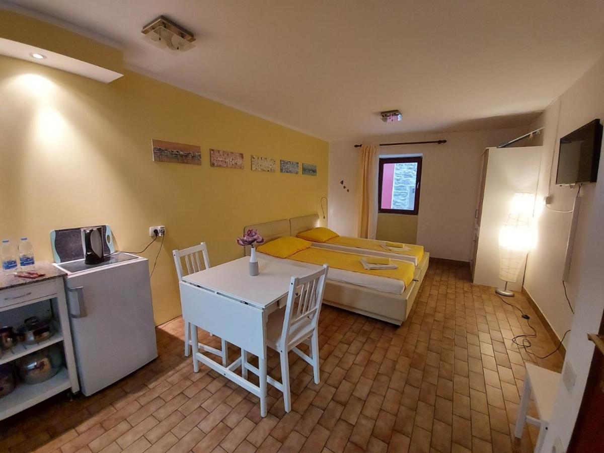 Terra Apartments Пиран Екстериор снимка