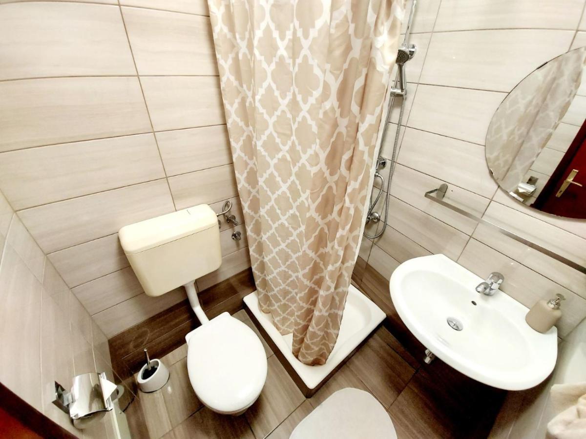 Terra Apartments Пиран Екстериор снимка