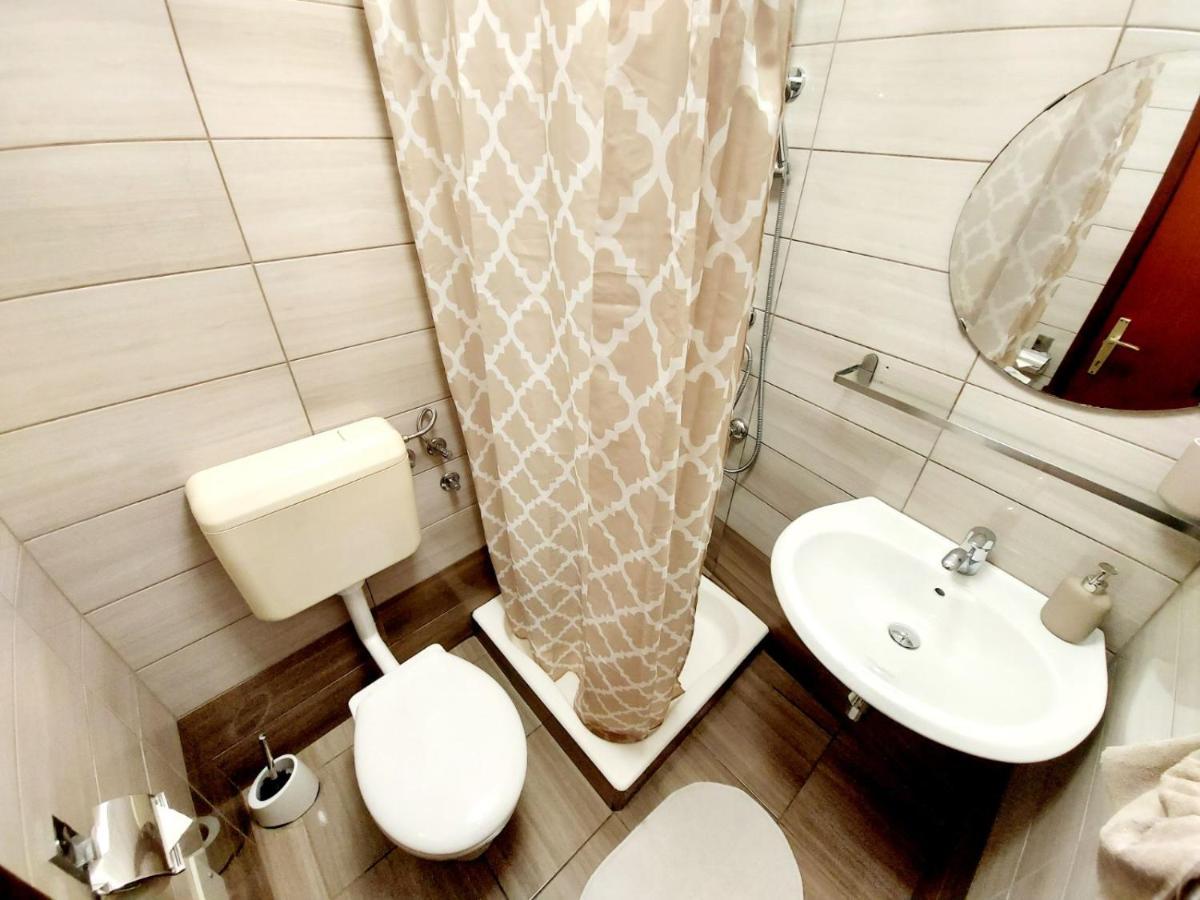 Terra Apartments Пиран Екстериор снимка